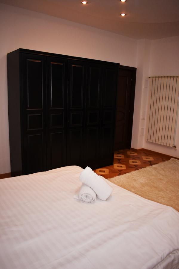 Grand Central Accomodation Sala Palatului Bucureşti Eksteriør bilde